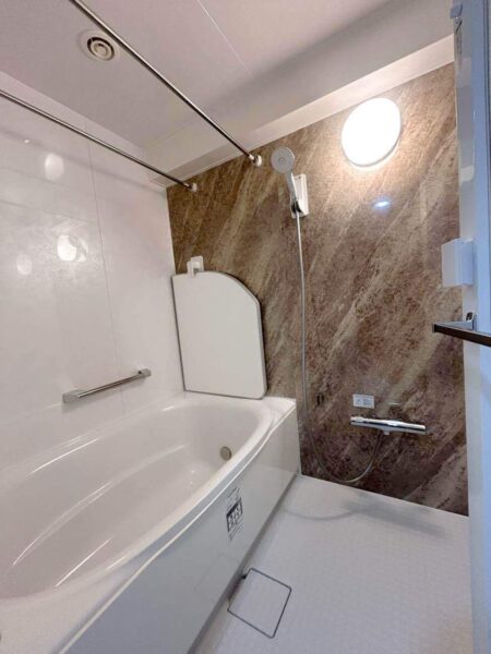 シンプルの中にお洒落さが映える浴室リフォーム(八王子市N様邸)