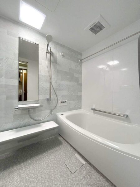 明るく清潔感のある水まわりへ。浴室・洗面リフォーム（相模原市中央区Y様）