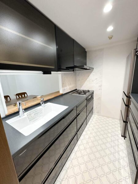 ホーロー素材でお手入れしやすい快適空間へ　水回りリフォーム （稲城市K様）