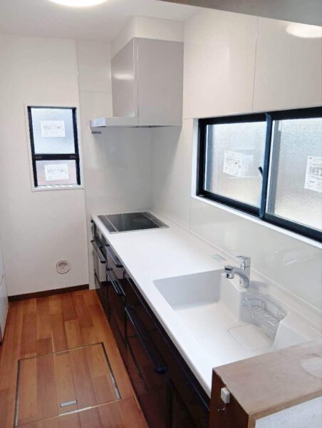 補助金を活用！光が差し込み明るく清潔なキッチンリフォーム（愛甲郡N様）